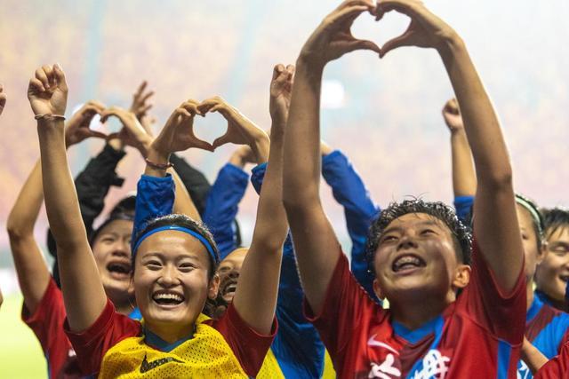 周琦12+18徐杰26分 广东大胜辽宁总比分1-1