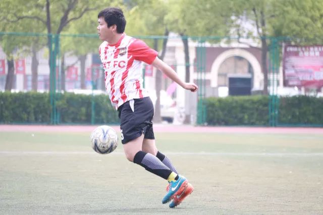 踢球者对德甲球队夏窗引援评分 拜仁第一多特第十